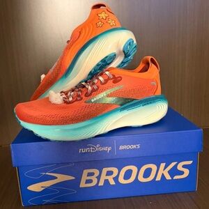 🌺🧡 BROOKS X RUN DISNEY ADRENALINE GTS 25 MOANA 🧡🌺